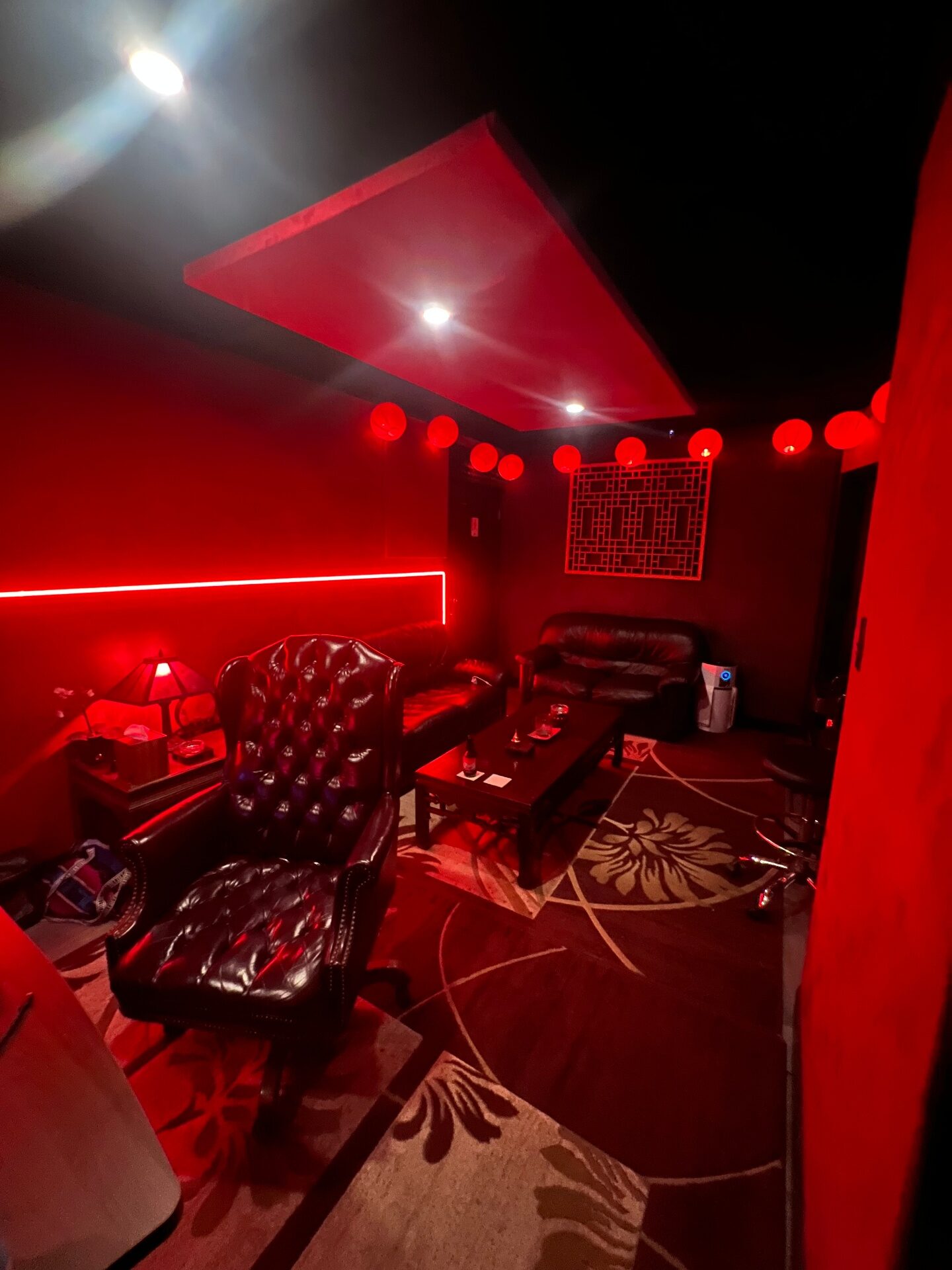 Lotus Room 8