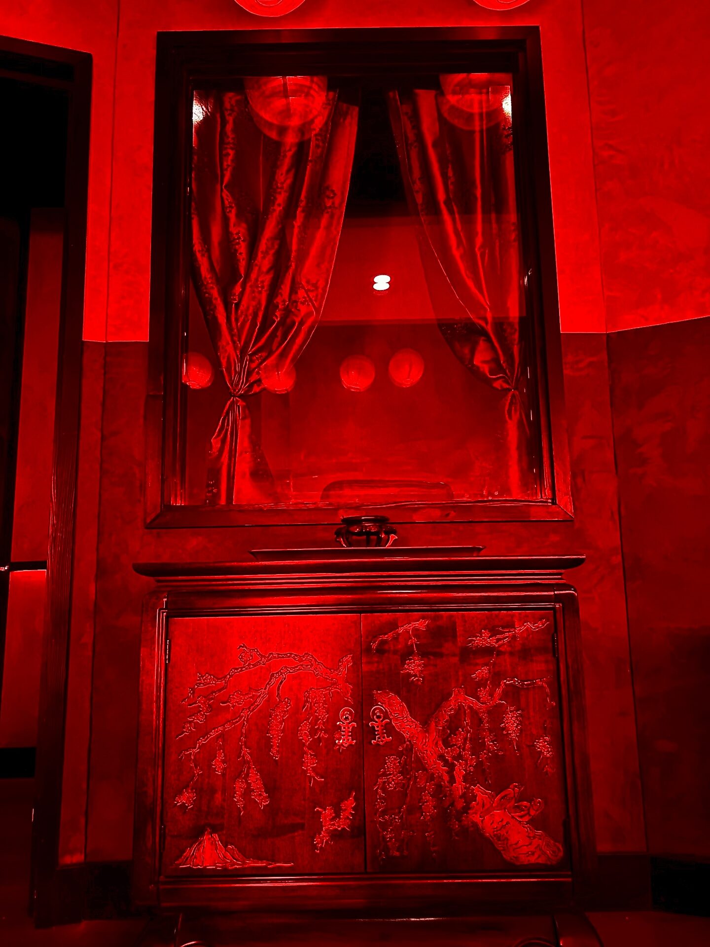 Lotus Room 2